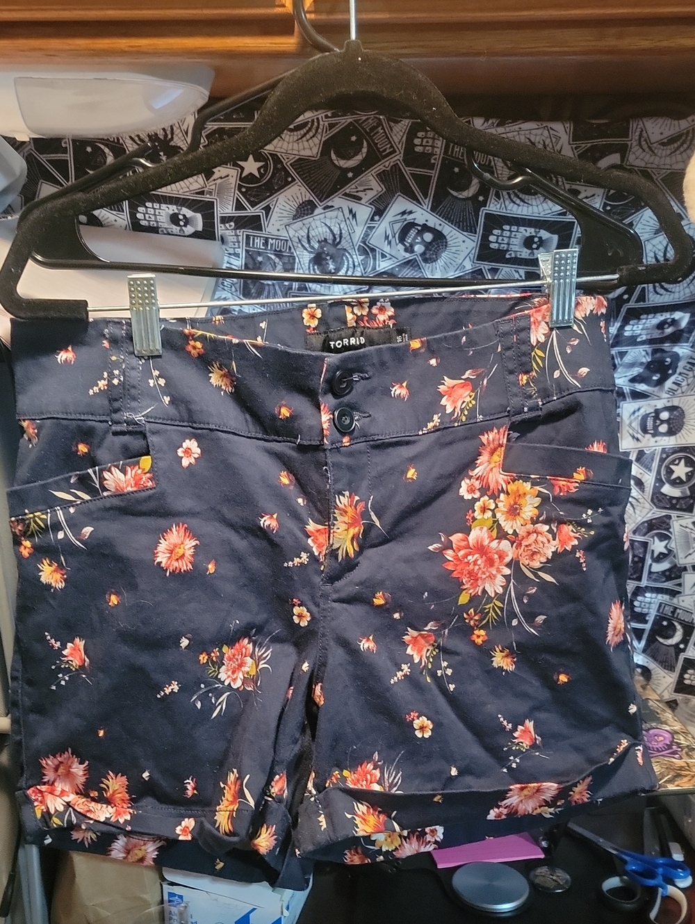 torrid Navy Floral Mid-Rise Stretch Cotton Shorts